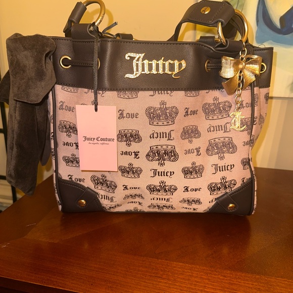 Juicy Couture Handbags - Juicy Couture Black and Pink Crown Print Tote